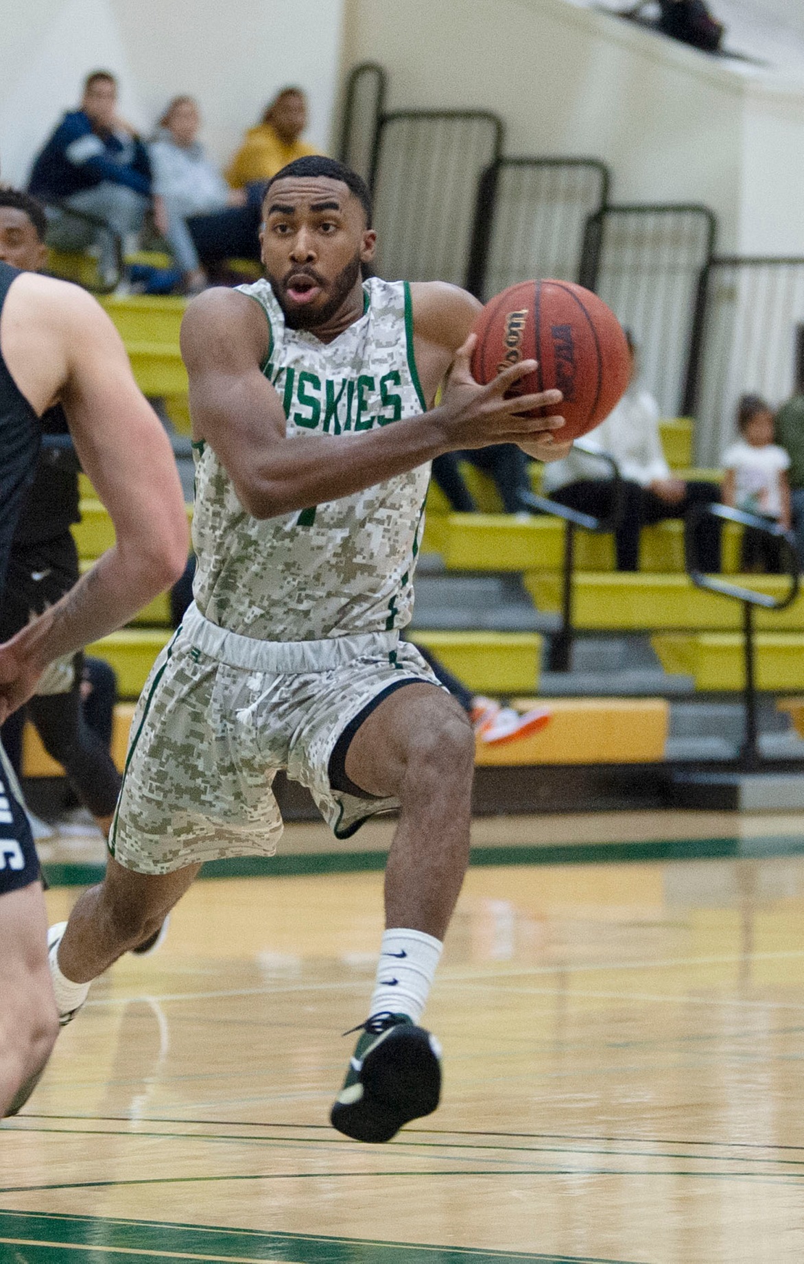 Huskies Edge Closer to #2 in State Rankings