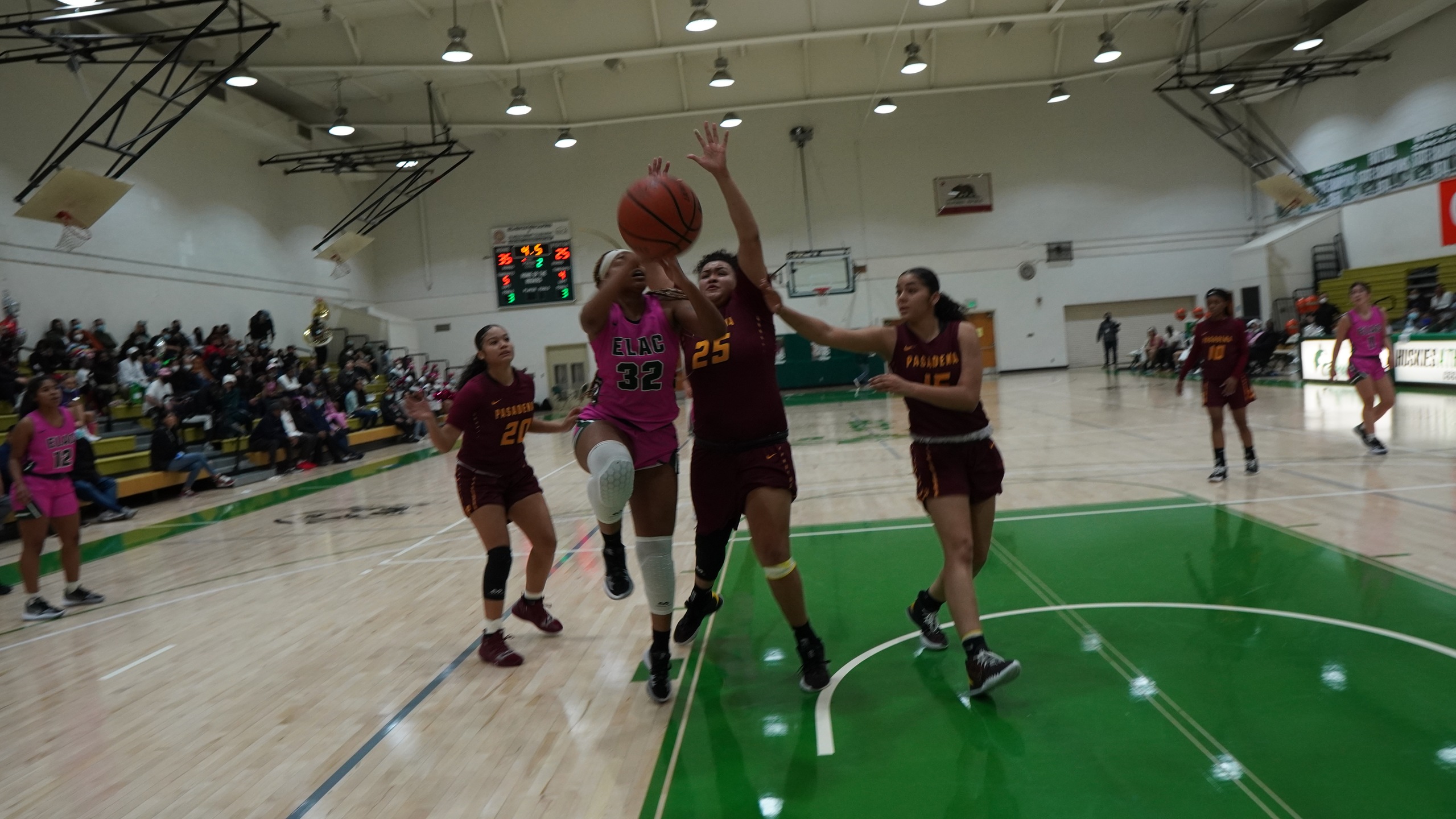 Strong Second Quarter Leads Huskies to 69-59 Win on Sophomore Night
