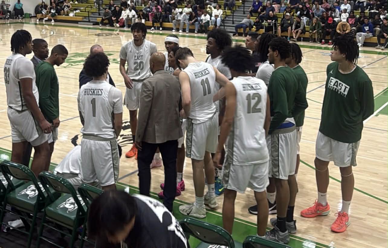 Huskies Overcome Hot Shooting Dons, Hold on Late to Advance