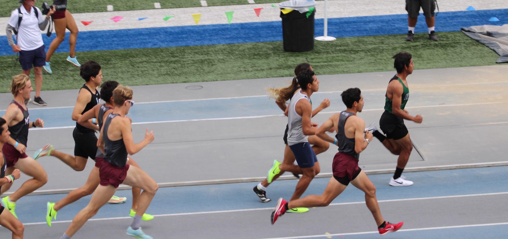 Valenzuela, Deluna Finish Top-Four, Qualify for State Championship