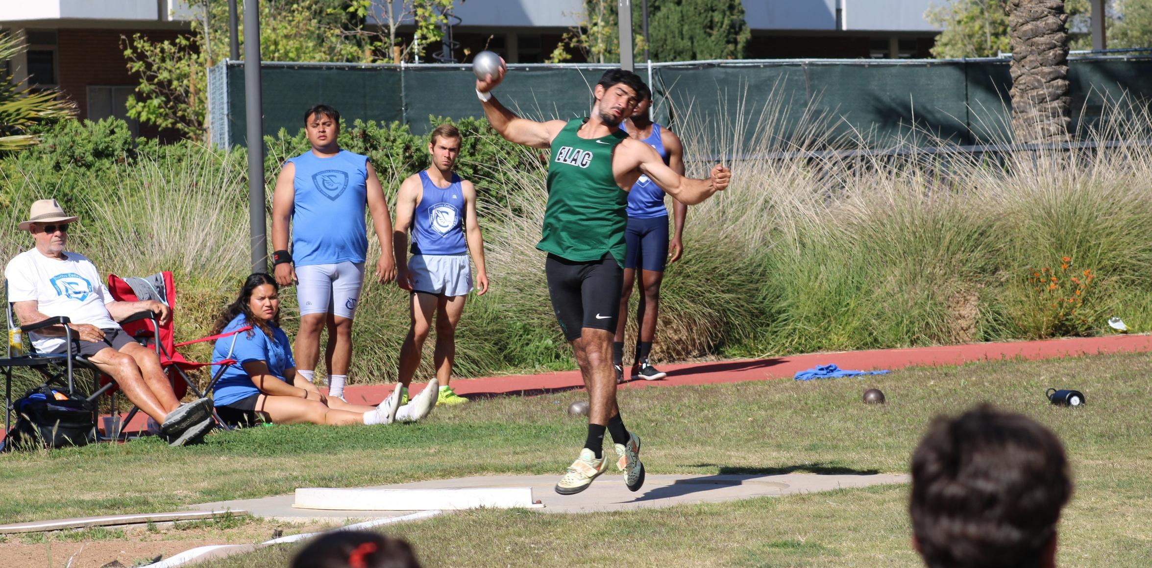 Mchtchian Plus Men's 4 x 100 Advance to SoCal Regionals