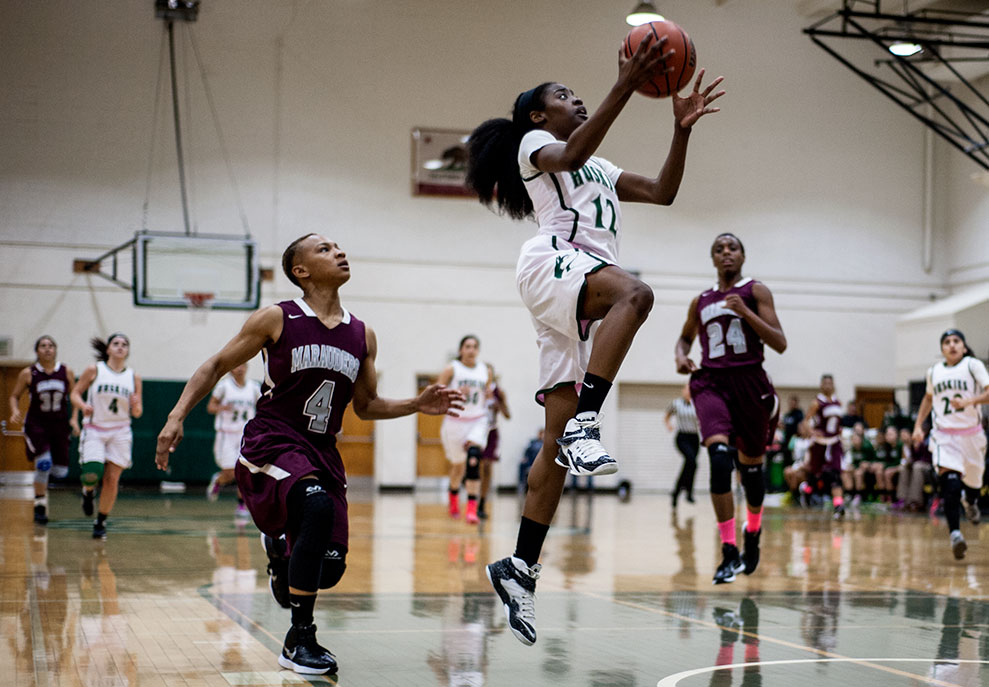Husky Basketball Advances