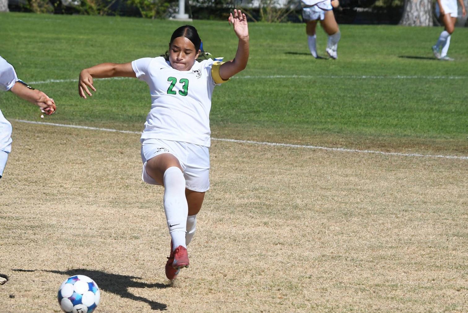 Women's Soccer Snaps a Five-Year Conference Winless Streak with Victory over Compton