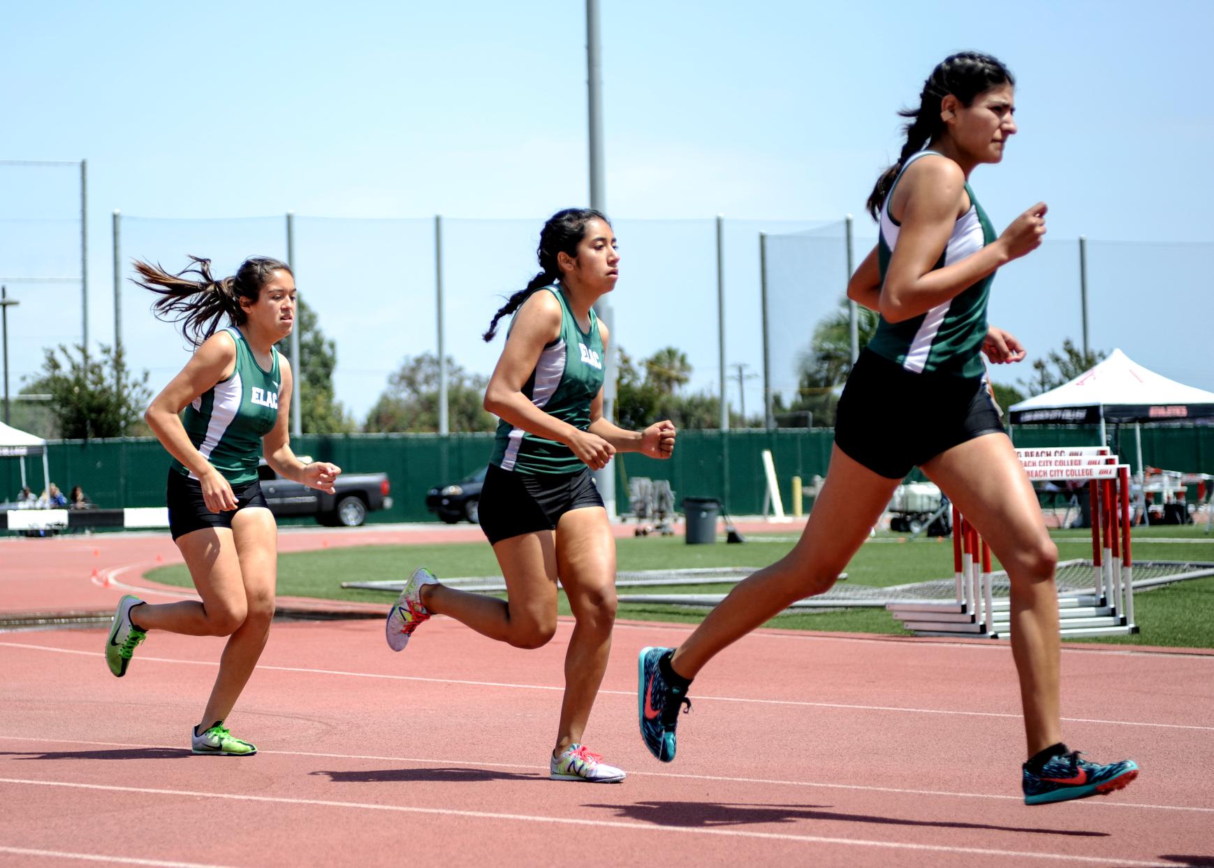 ELAC women&rsquo;s T&F qualifies all SCC finalists