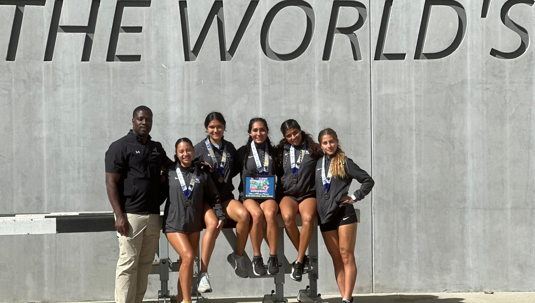 Divecchio Anchors Huskies to Third Place Overall at Mt. SAC Invite